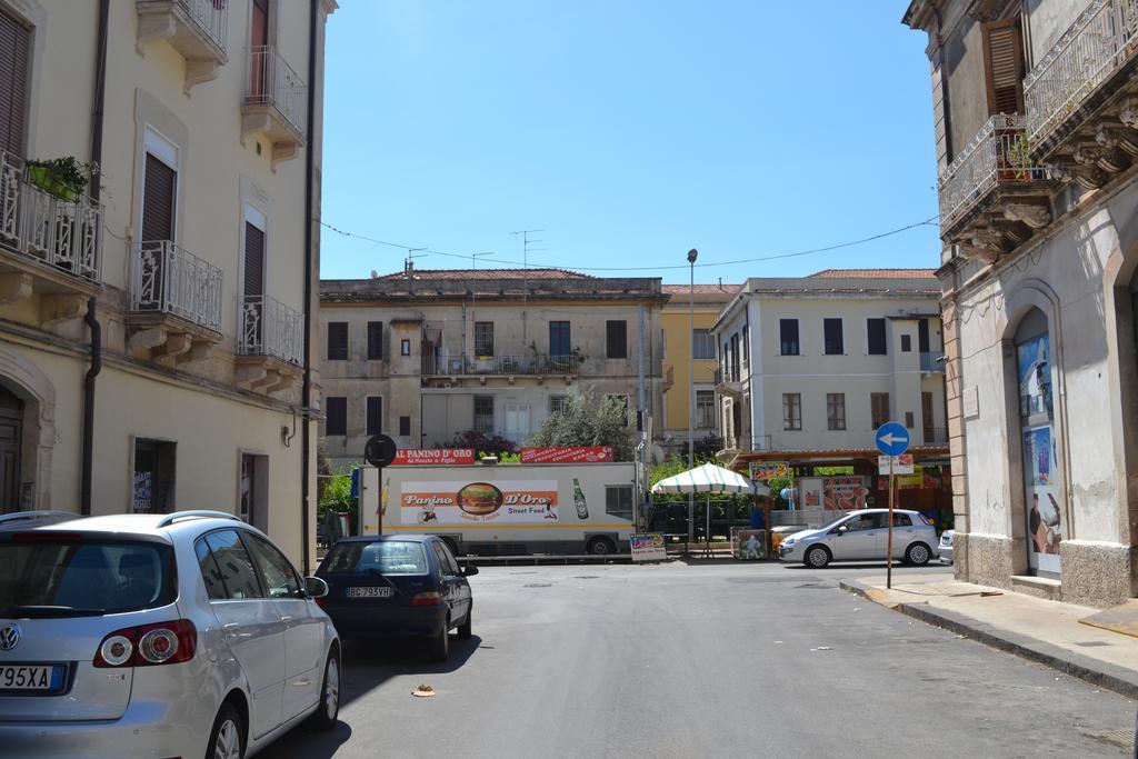 Casa Tua A Due Passi Da Ortigia!